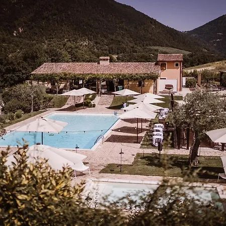 Antico Casale Urbani Летний дом