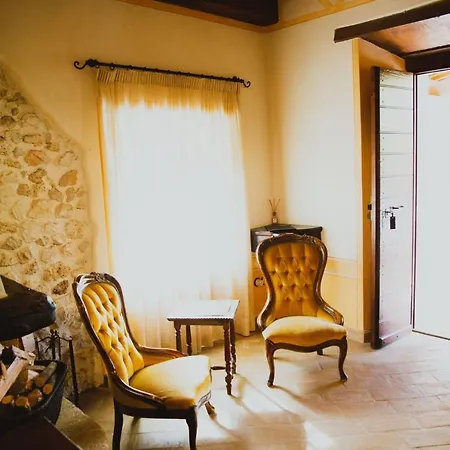 Antico Casale Urbani Скеджино