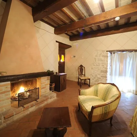 Antico Casale Urbani * Скеджино