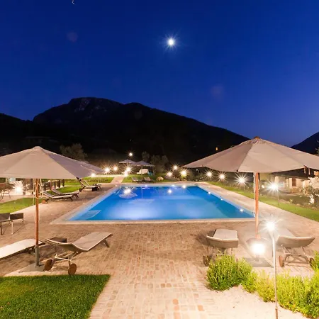 Летний дом Antico Casale Urbani *