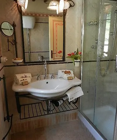 Antico Casale Urbani Скеджино